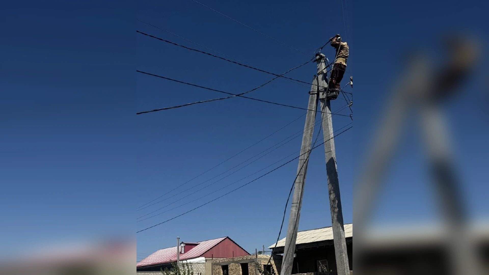 G‘ijduvonning Qo‘rg‘on qishlog‘ida elektr tarmoqlarini modernizatsiya qilish ishlari