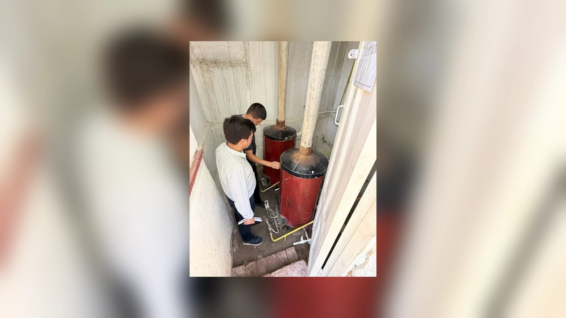 Qorovulbozordagi original manba fotosurati
