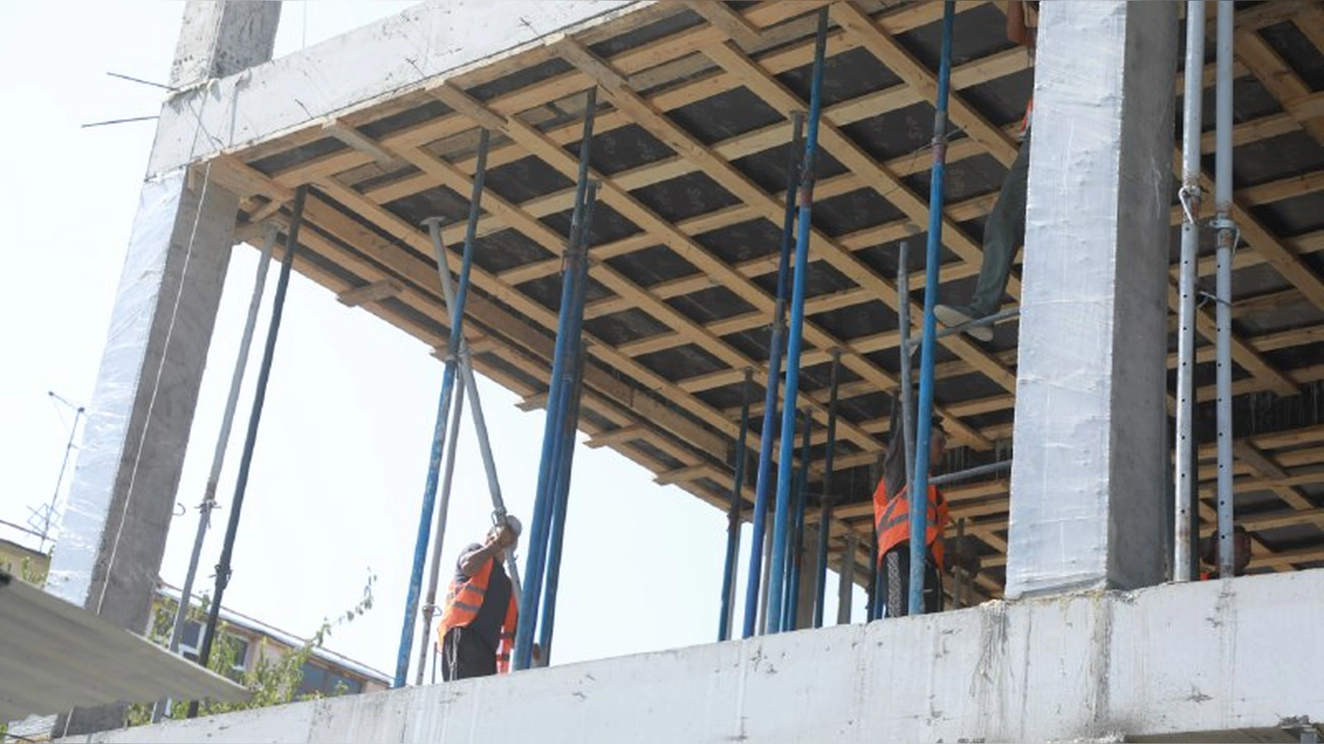 9-son oilaviy poliklinika qurilishidan foto 6